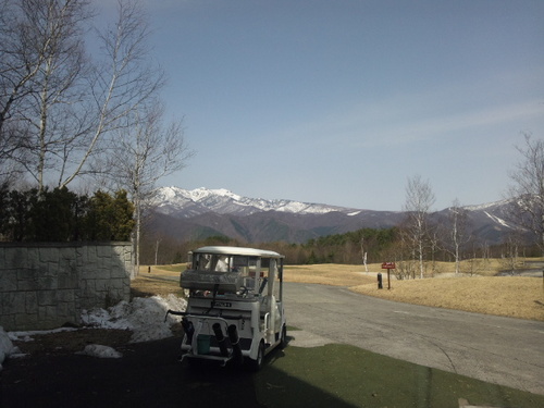 暑さと寒さが繰り返しの日々ですね(^o^)